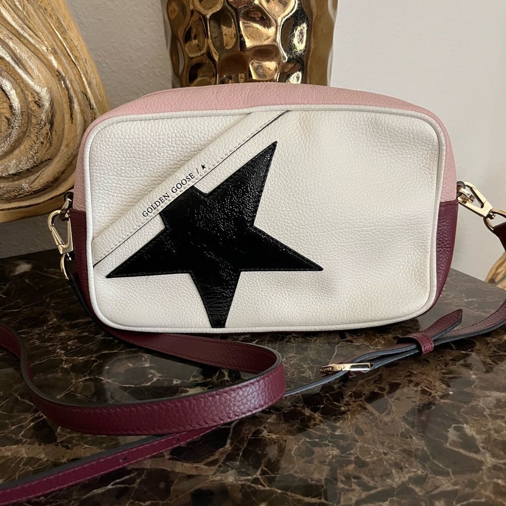 Golden Goose Star Made in Italy Soft-Grain Leather Crossbody Bag. - Picture 6 of 10